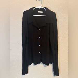 Copper Key Black Button-Down Collared Long Sleeve Top